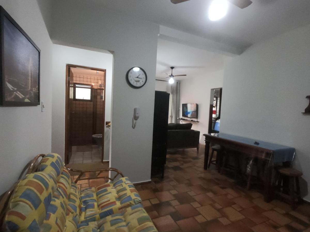 شقة Excelente Localizacao, 400 Metros Da Praia Ar Condicionado E Wi-Fi أوباتوبا المظهر الخارجي الصورة