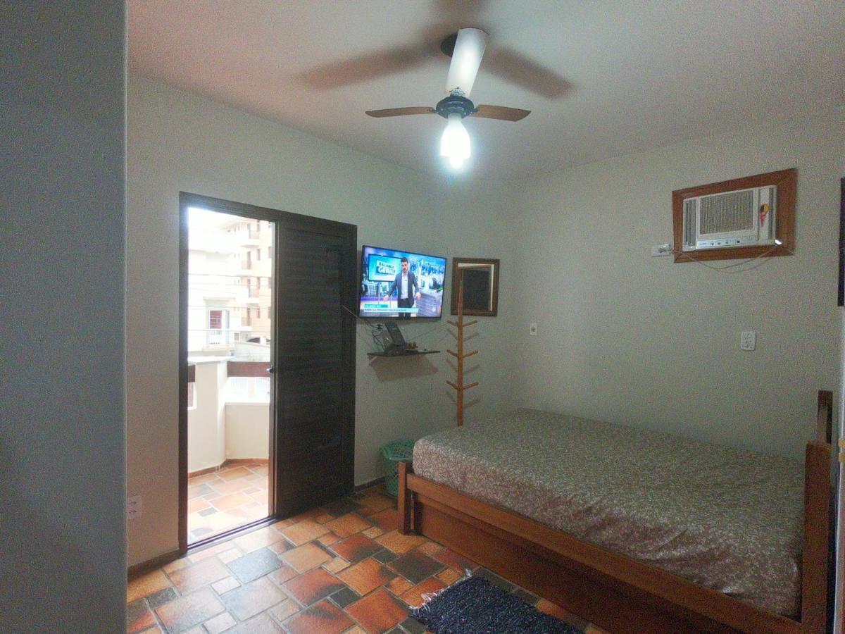 شقة Excelente Localizacao, 400 Metros Da Praia Ar Condicionado E Wi-Fi أوباتوبا المظهر الخارجي الصورة